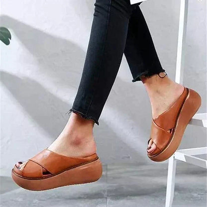 Women's Flat Cushioned Sandals