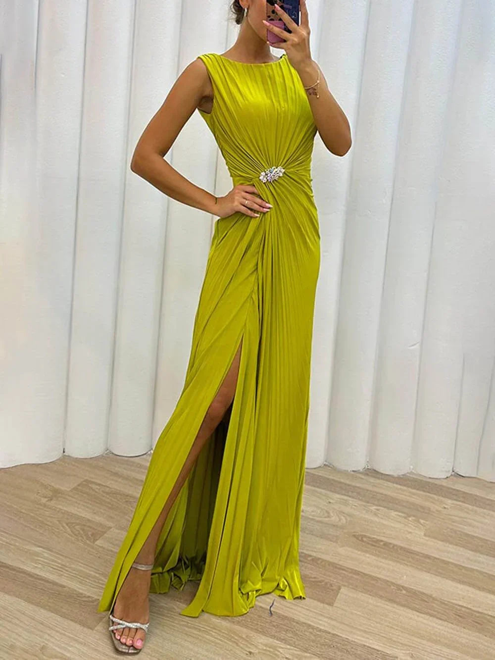 Women's Pleated Maxi Evening Dress - Fashinoza