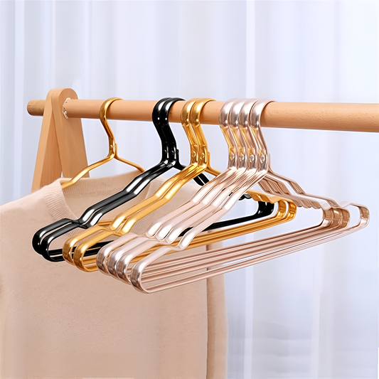 Elegant Wooden Clothes Hangers Anti-Slip Velvet - Fashinoza