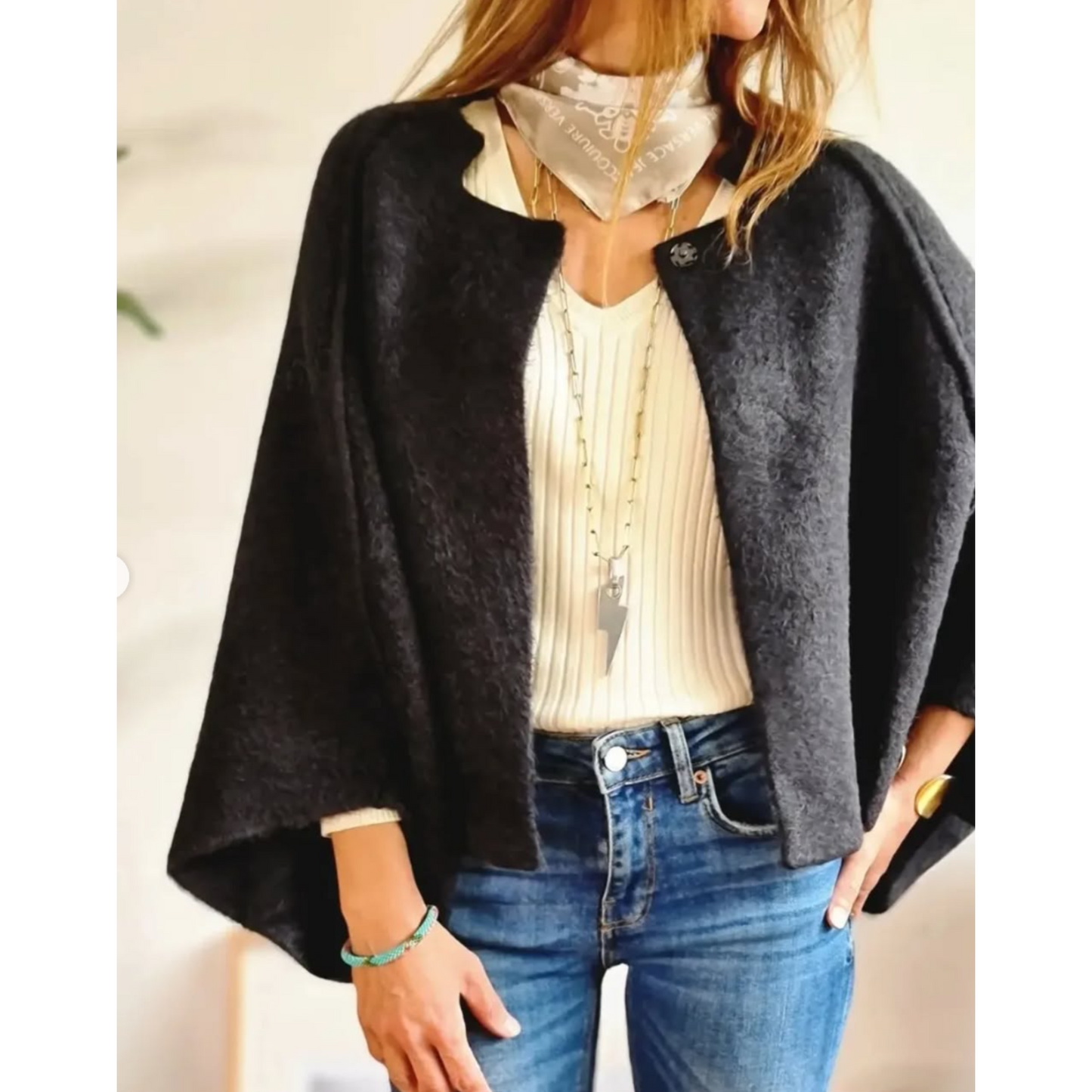 Elegant Womens Coat Timeless Classic Design