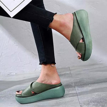 Women's Flat Cushioned Sandals