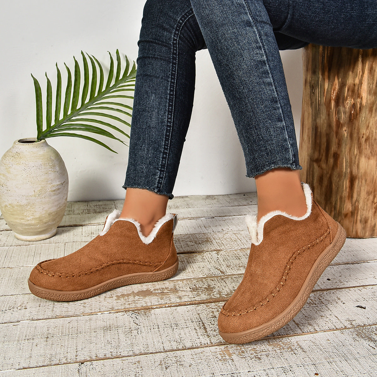 Women's Slip-On Boots Stitch Detail