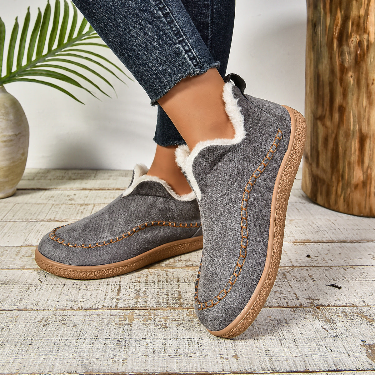 Women's Slip-On Boots Stitch Detail