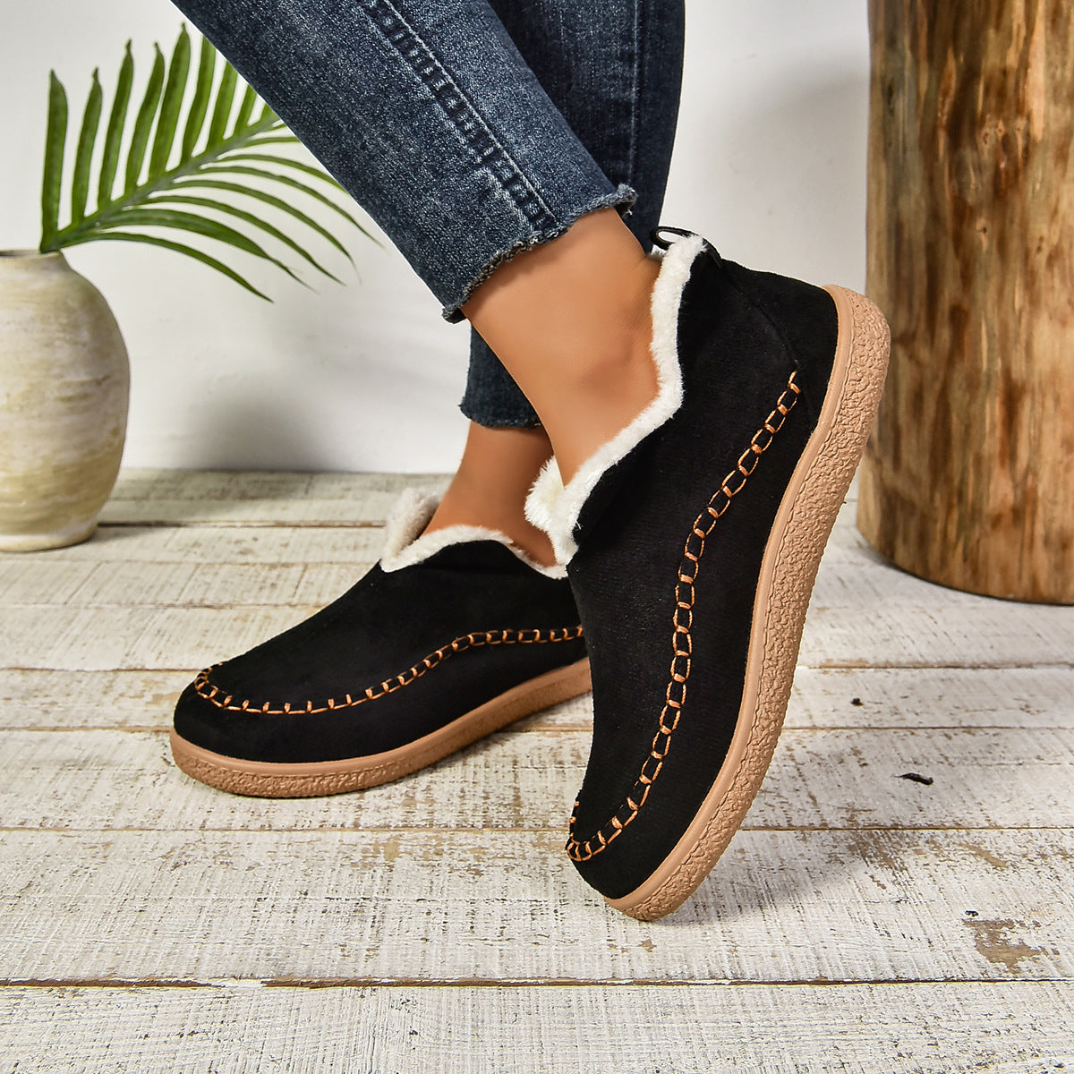 Women's Low Ankle Boots Rounded Toe Pull On Design