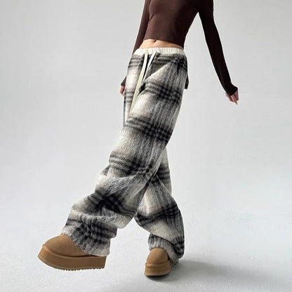 Velma Plaid Pants - Jack Hafford