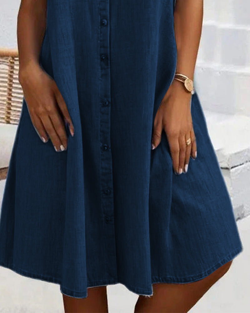 Women's Collared Dress With Front Pockets