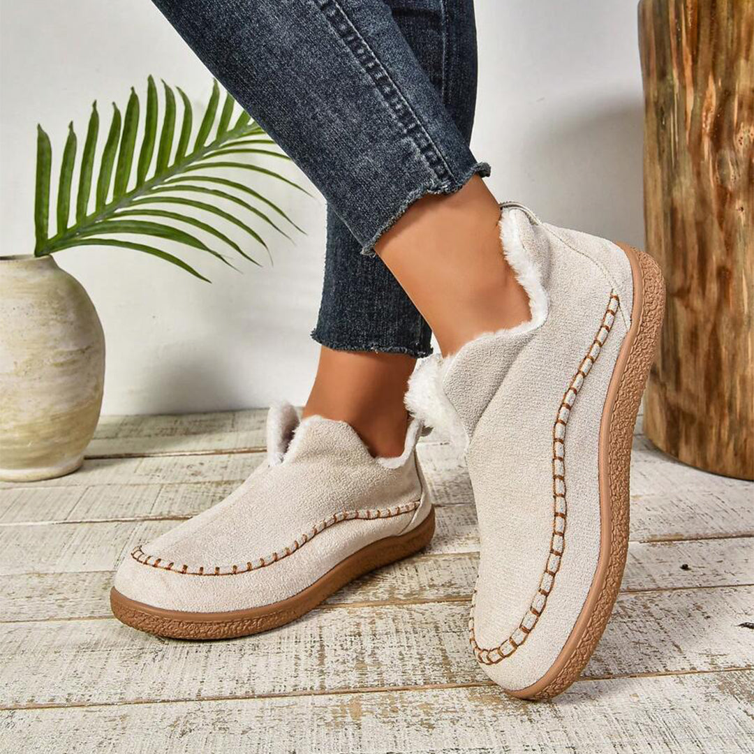 Women's Slip-On Boots Stitch Detail