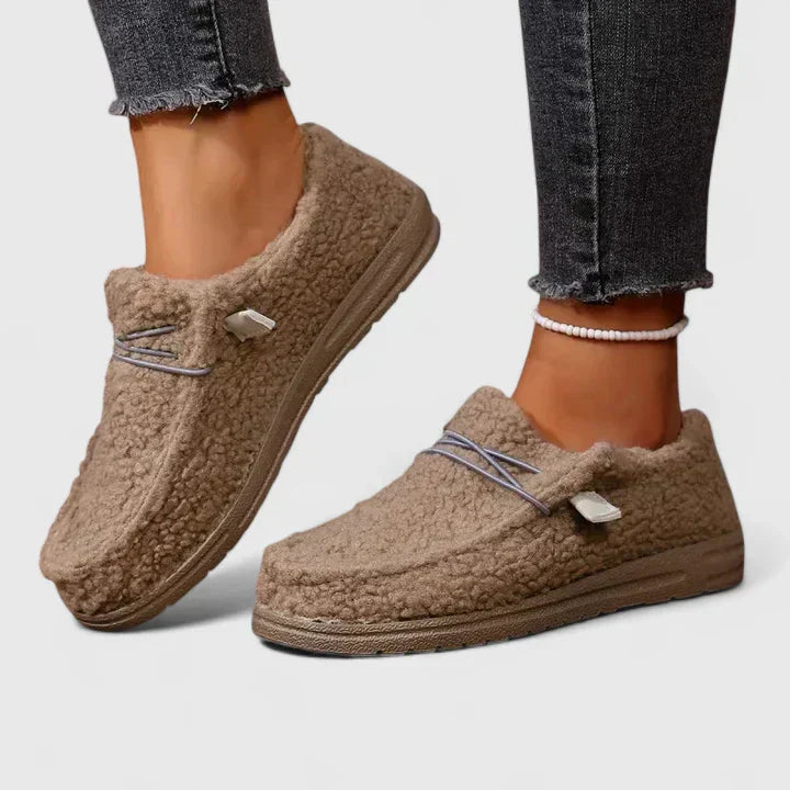 Women's Low Cut Textured Loafers - Fashinoza