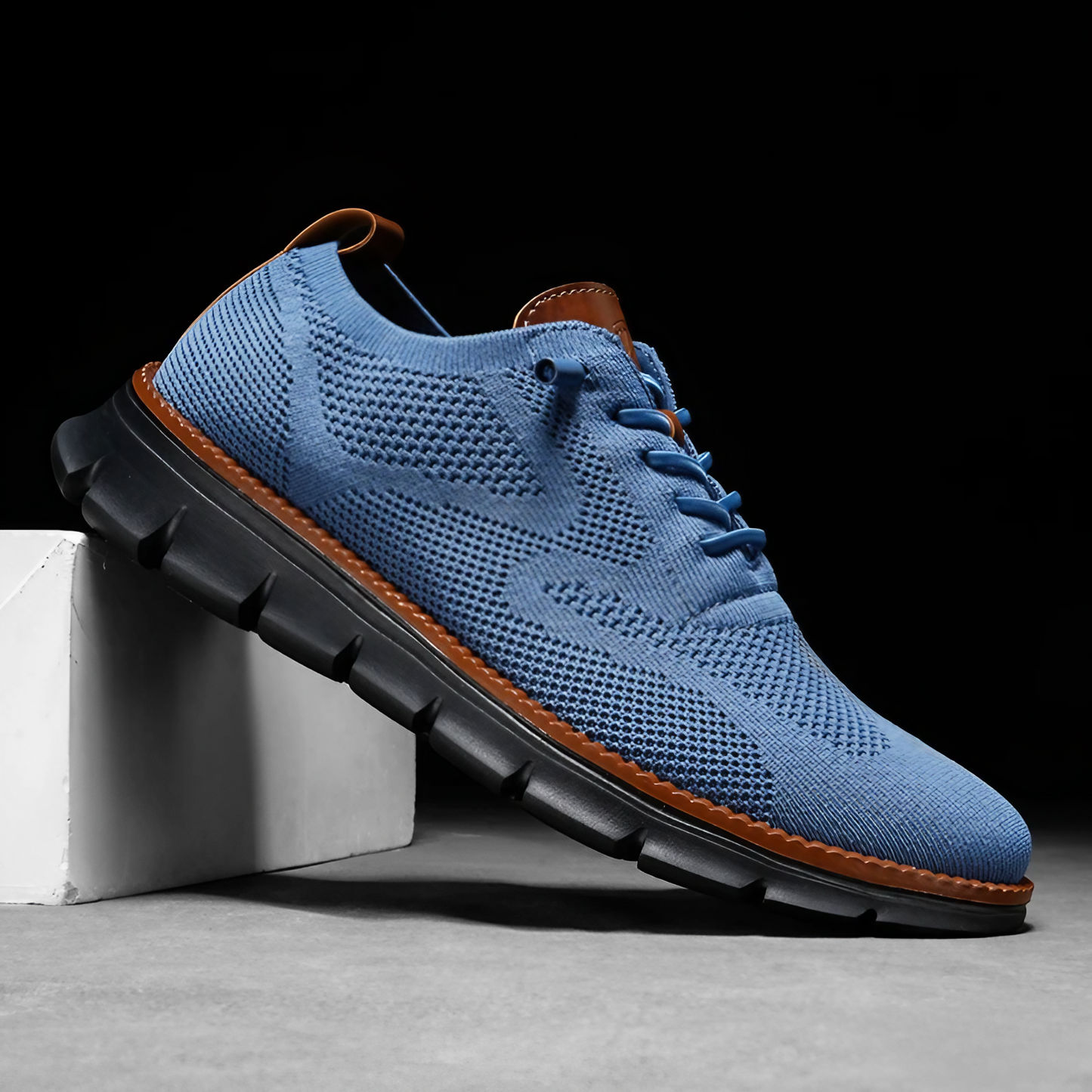 Lightweight Knit Men’s Sneakers