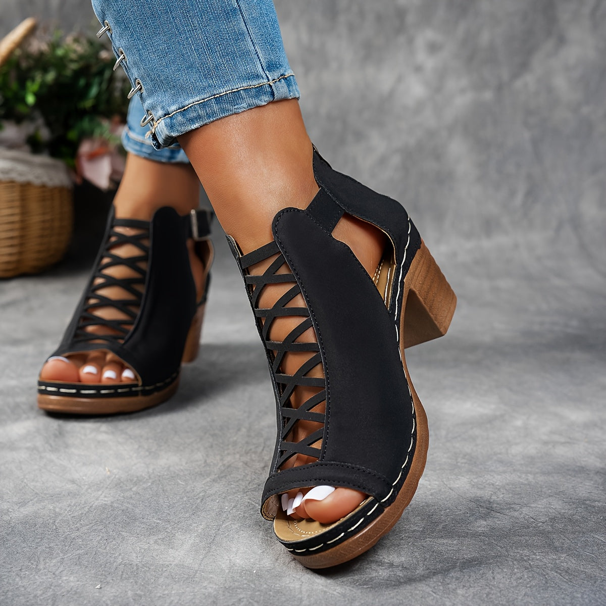 Women's Cushioned Adjustable Sandals