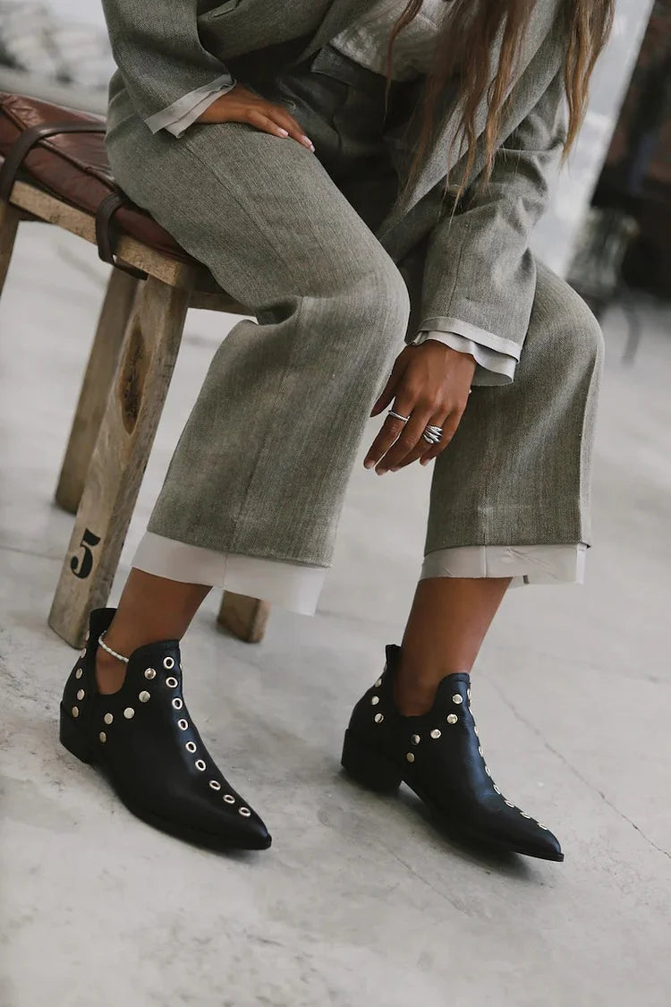 Women's Studded Pointed Boots