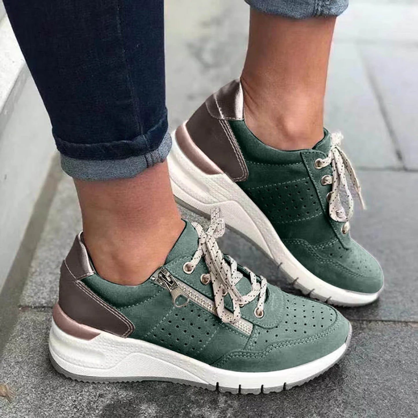 Women's Chunky Sole Sneakers - Fashinoza