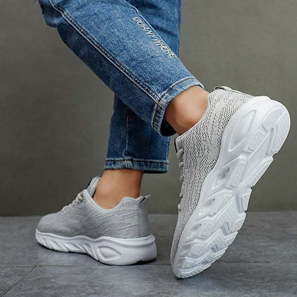 Maxim Sneakers