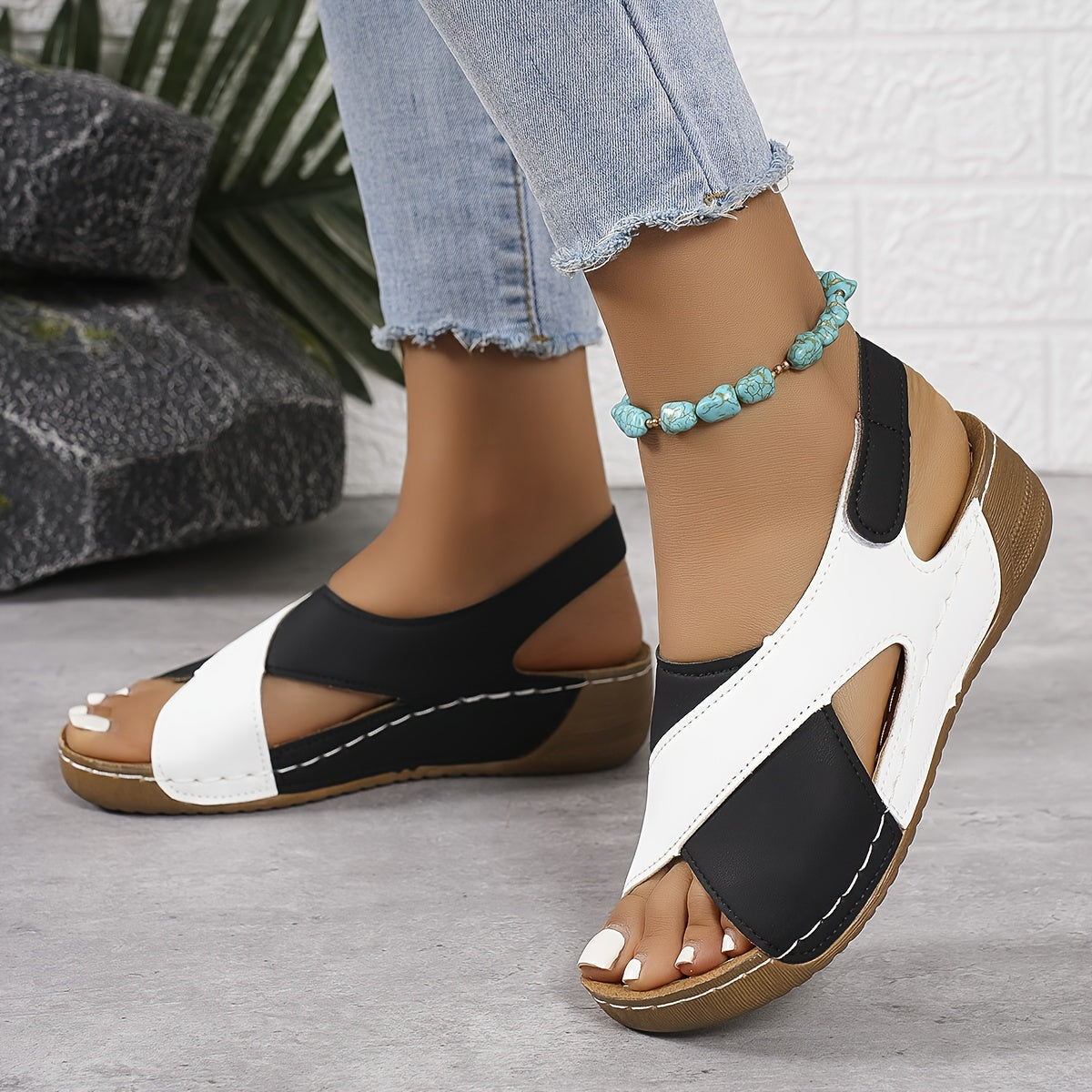 Giselle Women's Adjustable Sandals