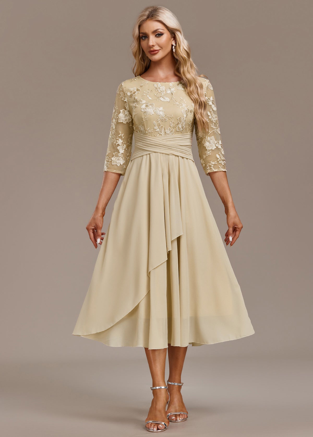 Women's Floral Round Neck Dress Champagne 3/4 Sleeve