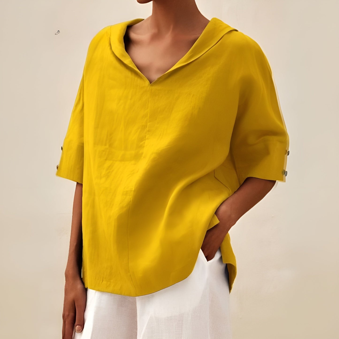 Women's Relaxed Fit Short Sleeve Blouse