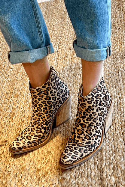 Eliana Women's Pointed Cowboy Boots