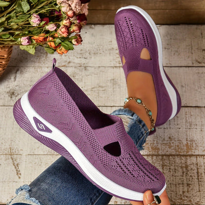 Women's Slip-On Sneakers Closed-Toe