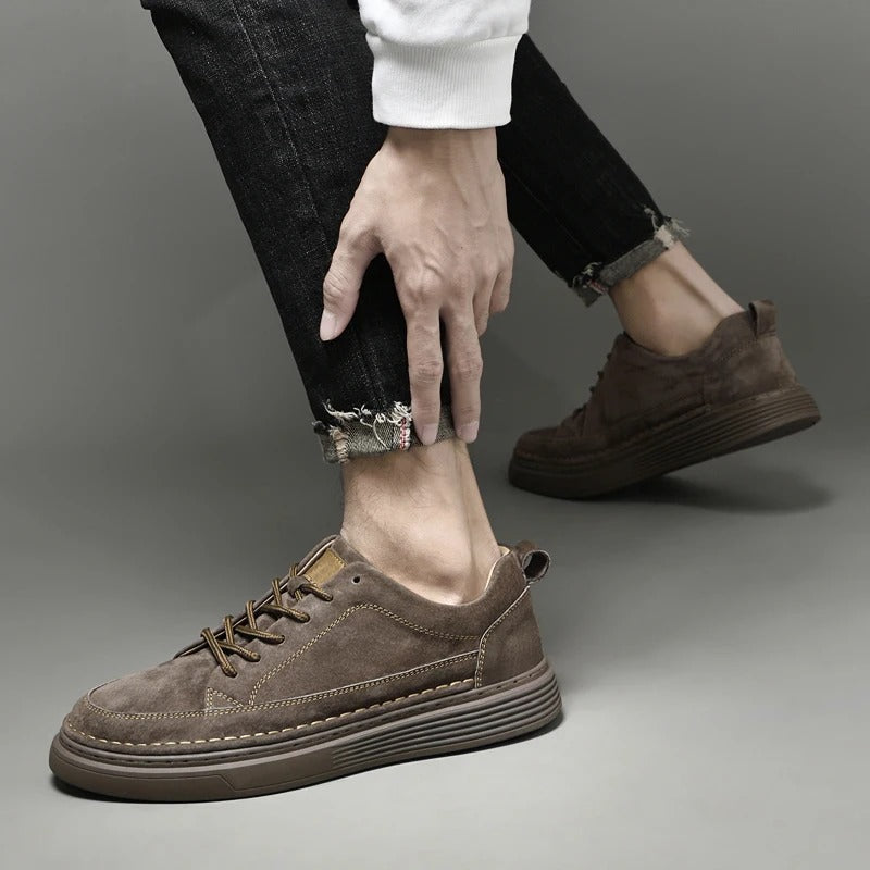 Men's Lace-Up Sneakers Contrast Sole Leather Comfortable