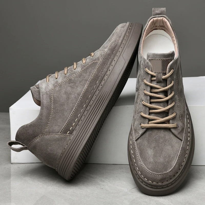 Men's Lace-Up Sneakers Contrast Sole Leather Comfortable