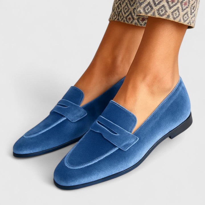 Women's Sophisticated Leather Loafers - Fashinoza