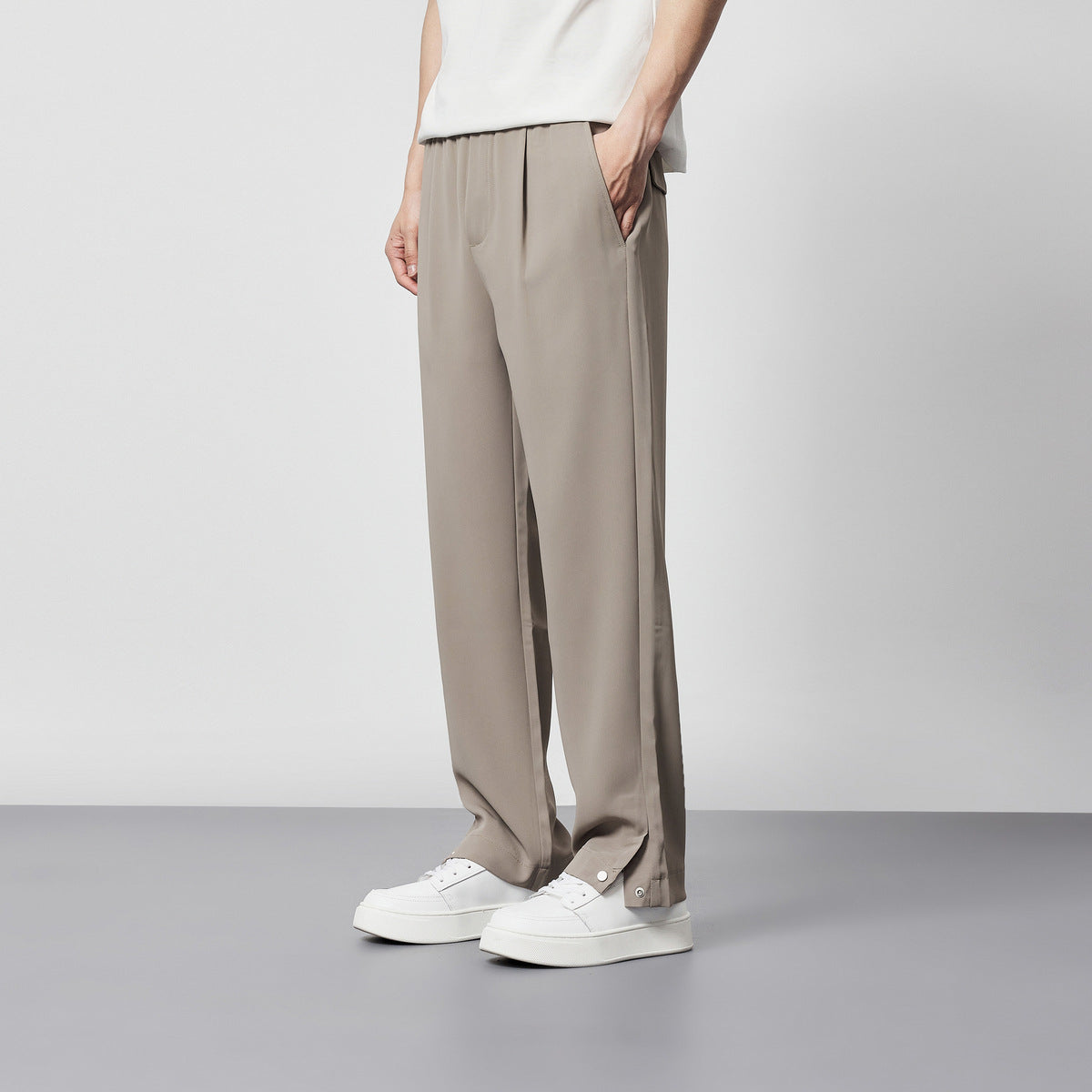 Men's Wide Leg Pleated Pants
