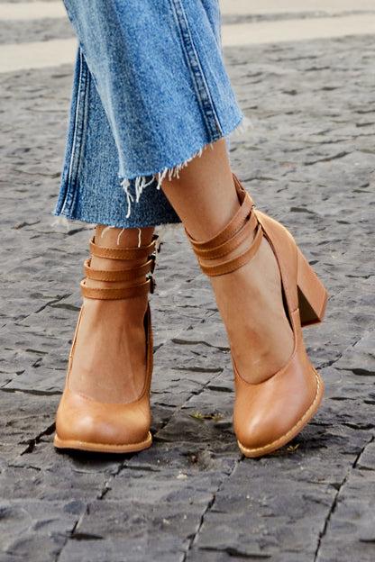 Women's Heels Adjustable Buckle Closure