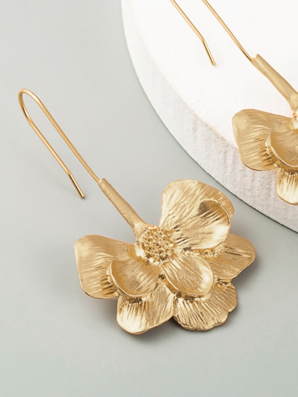 Women's Floral Stud Earrings