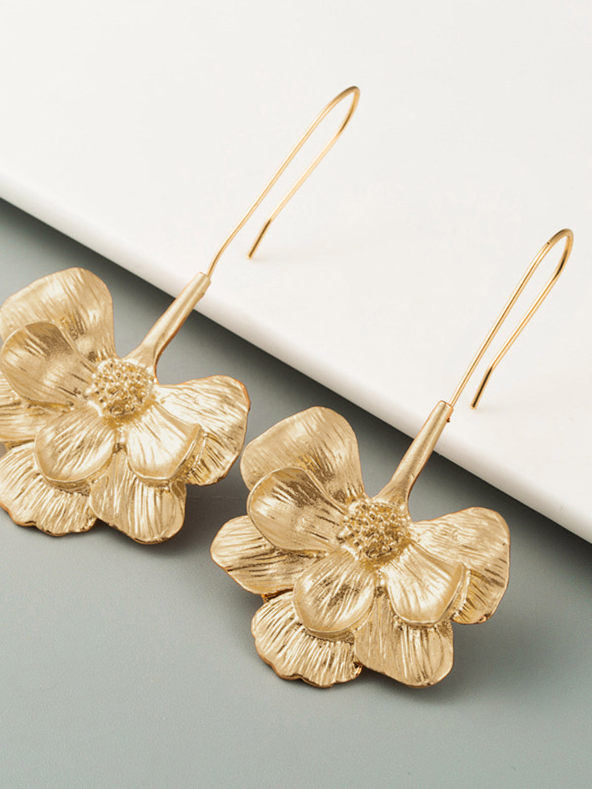 Women's Floral Stud Earrings