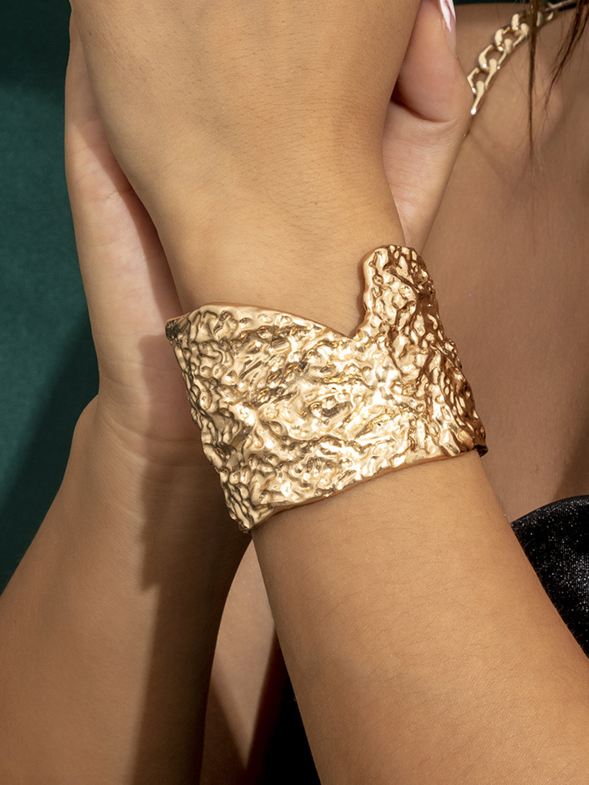 Women's Textured Metal Cuff Bracelet Adjustable - 
Fashinoza