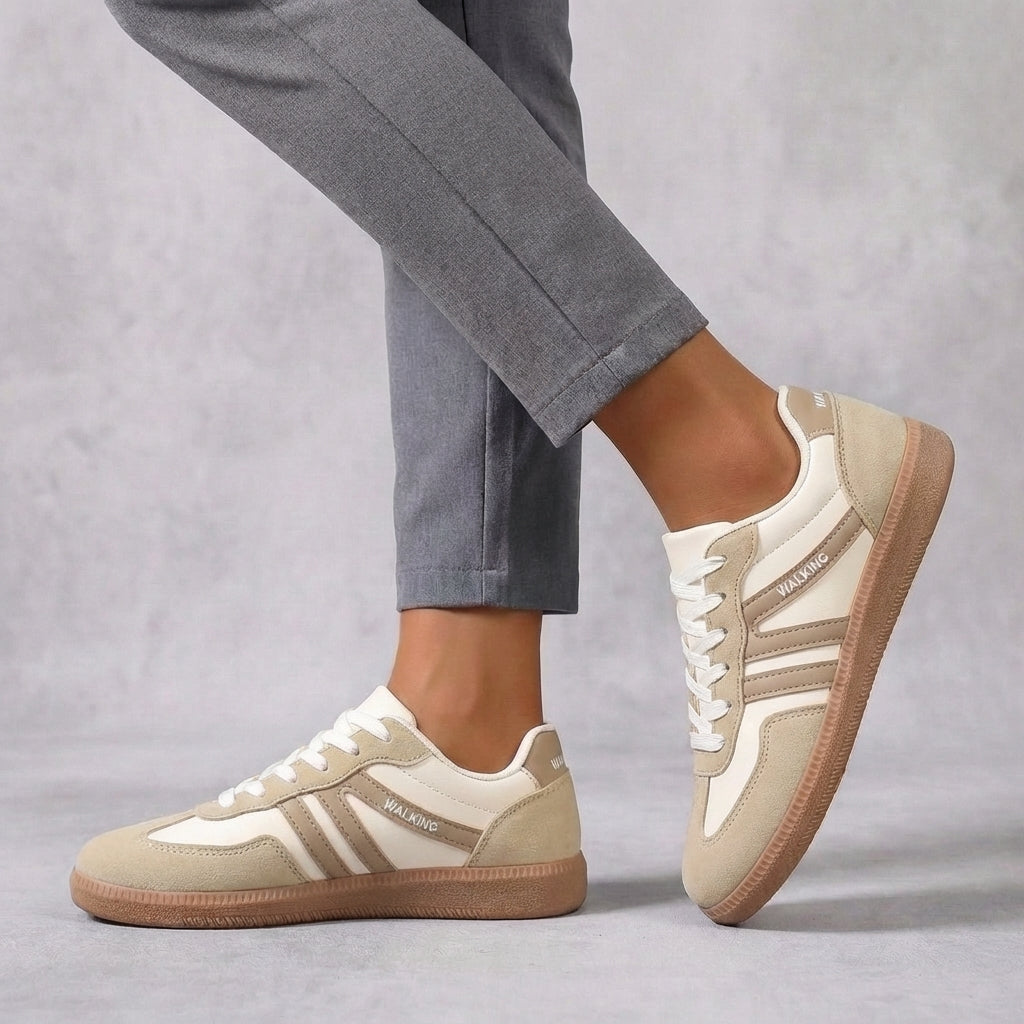 Low- Lace-Up Sneakers Signature Striped Detail