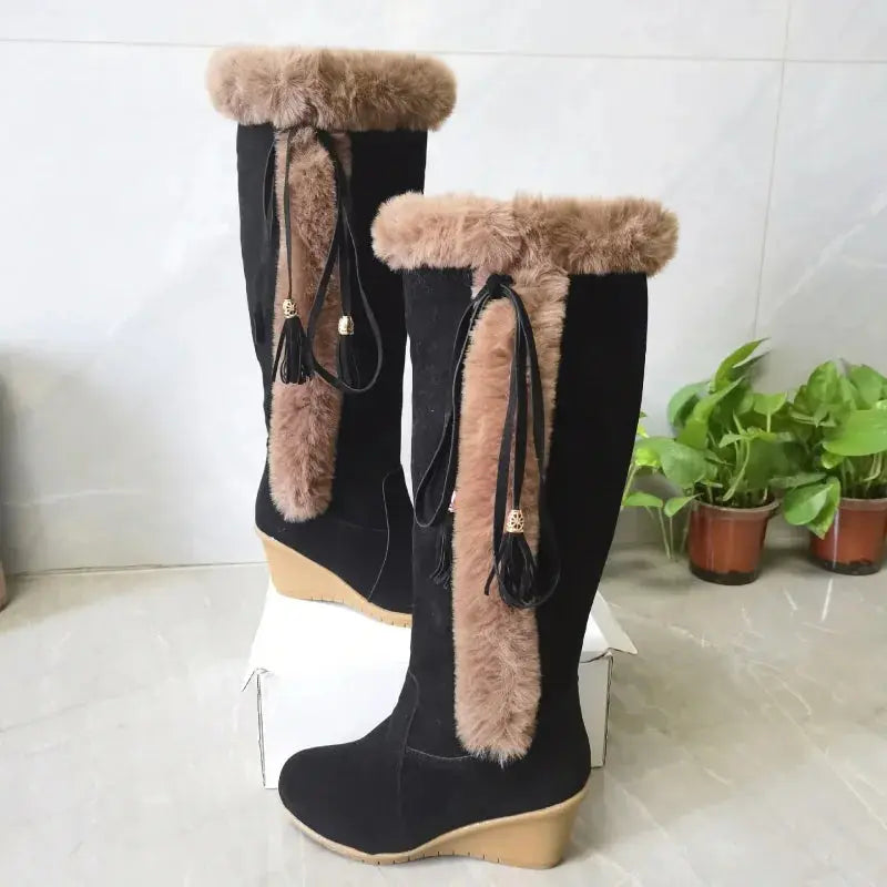 Black Combat Boots for Women – Stylish & Comfortable Winter Footwear