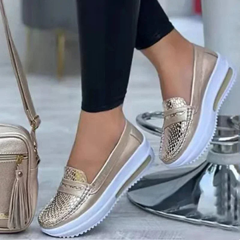 Breathable Slip-On Casual Shoes for Women – Comfortable & Stylish