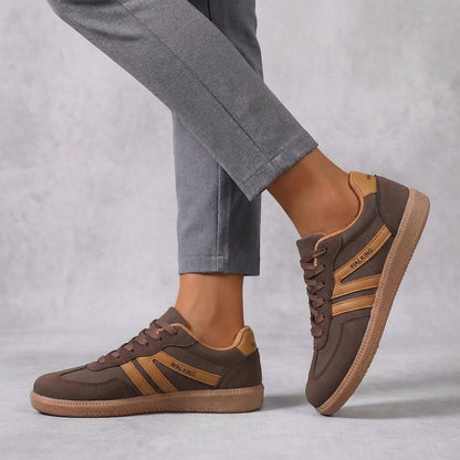 Low- Lace-Up Sneakers Signature Striped Detail