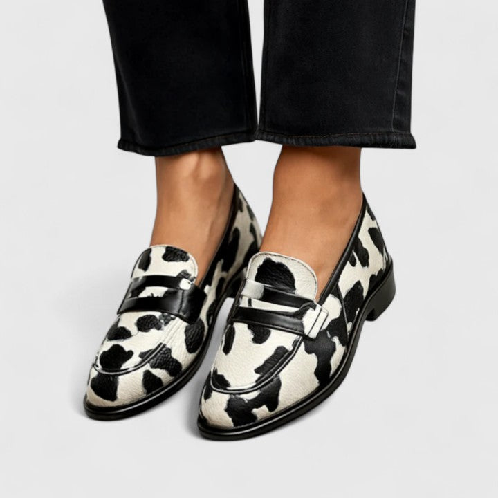 Women's Animal Print Loafers - Fashinoza