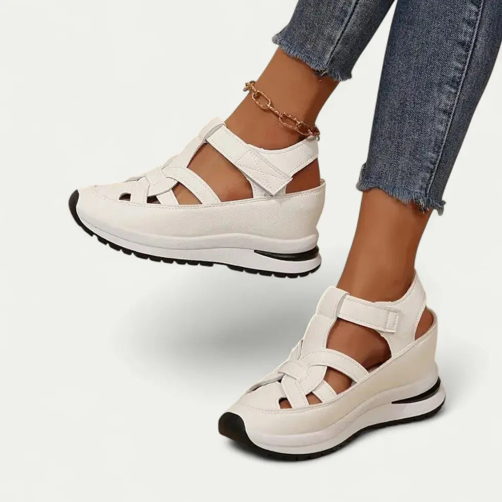 Cushioned Walking Sandals for Women – Comfort & Style for Every Step