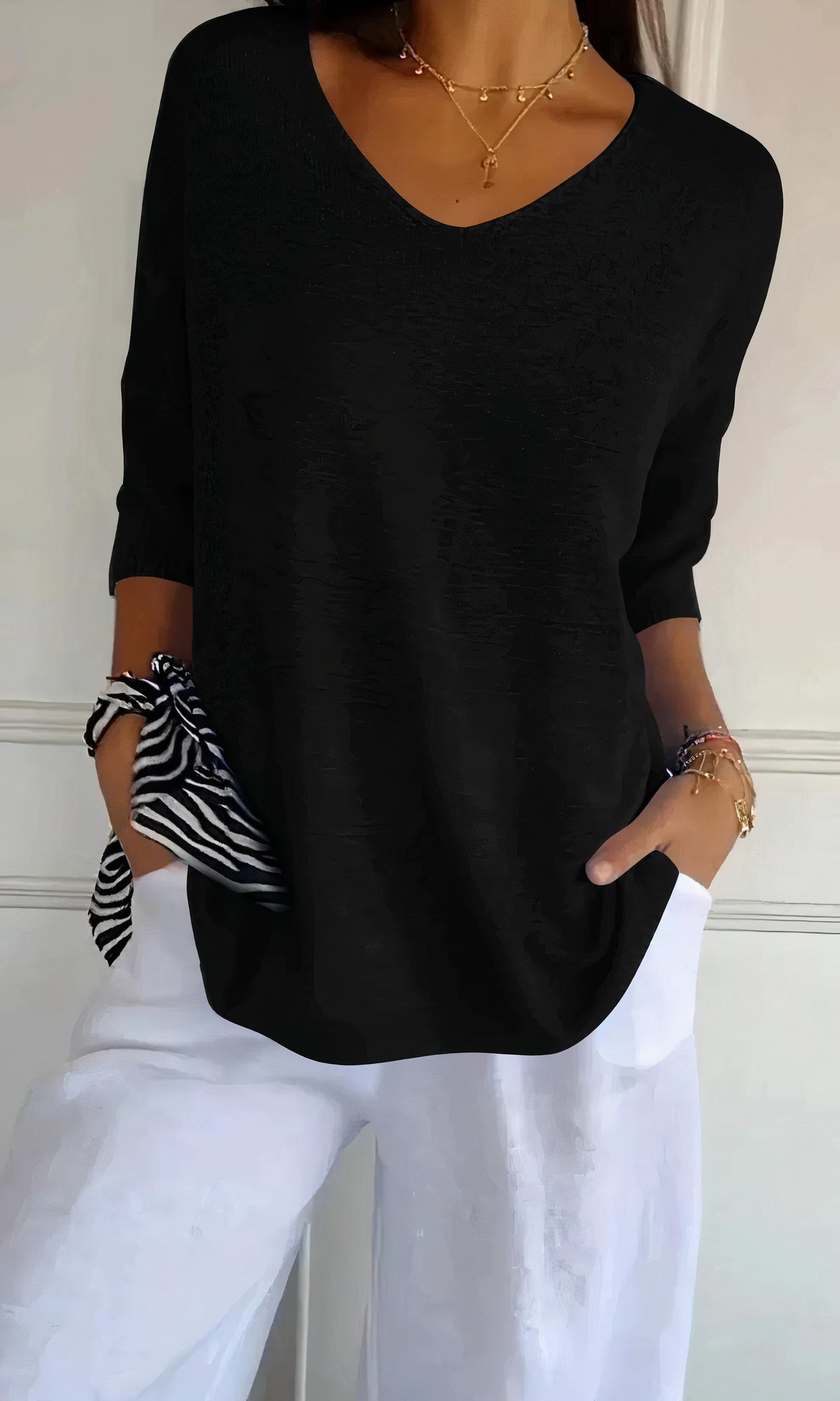 Women's Knitted V-Neck