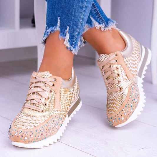Women's Embossed Sneakers Comfortable Chic Style - 
Fashinoza
