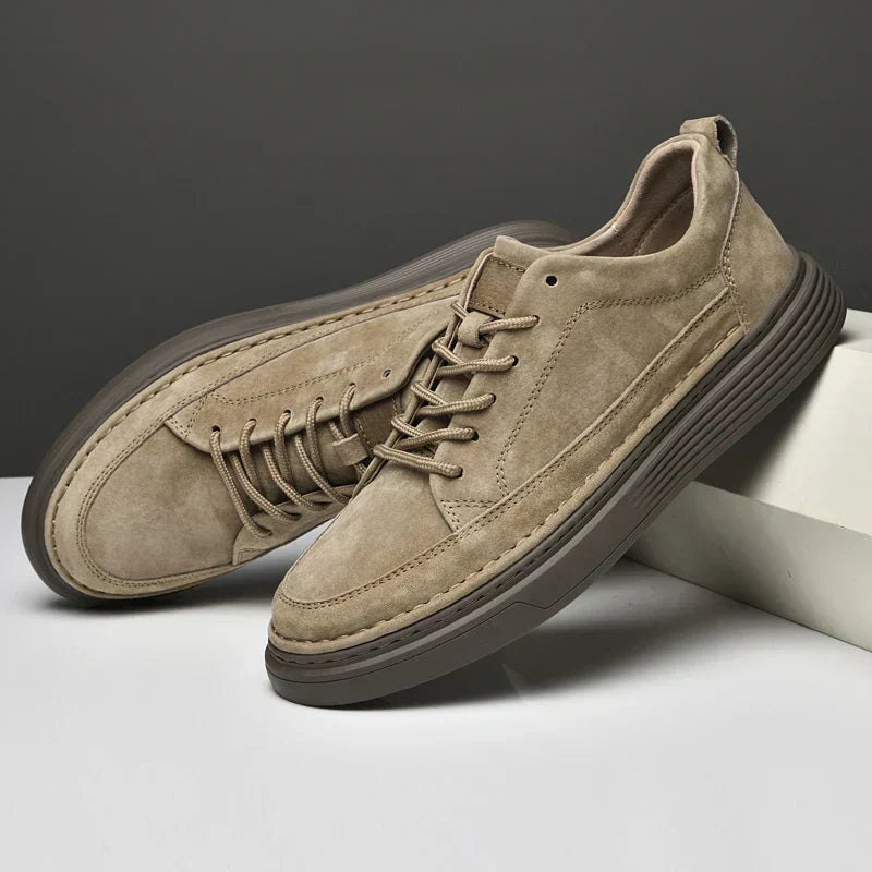 Men's Lace-Up Sneakers Contrast Sole Leather Comfortable