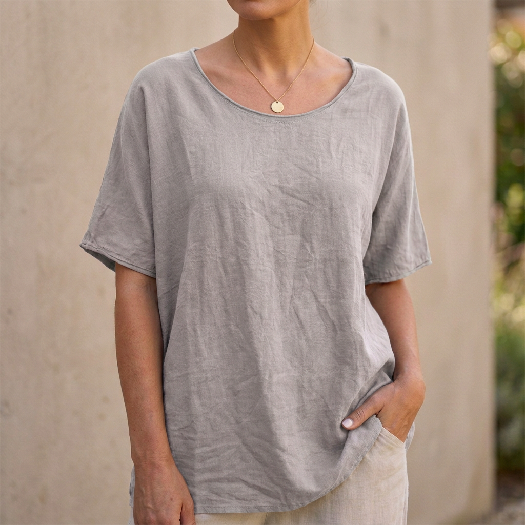 Women's Relaxed Fit Scoop Neck T-Shirt Curved Hem