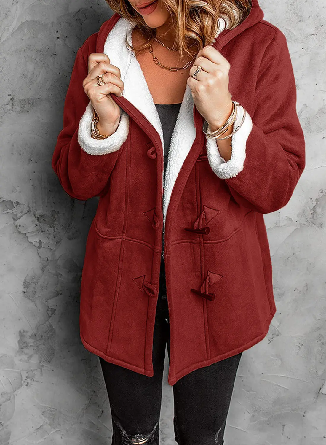 Hooded Toggle Winter Coat for Women – Cozy & Stylish Outerwear-Caliboot