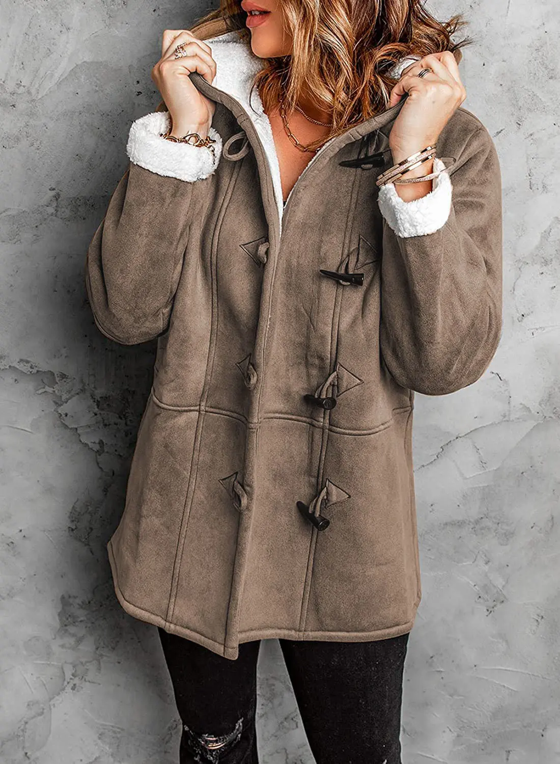 Hooded Toggle Winter Coat for Women – Cozy & Stylish Outerwear-Caliboot