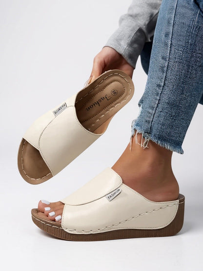 Women's Cushioned Platform Slides