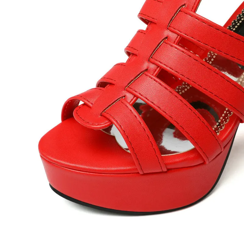 Lynette Women's Leather Wide Fit Flat Sandals