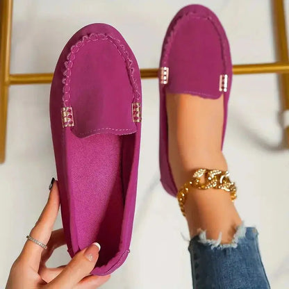 Lightweight Black Loafers for Women – Chic & Versatile Comfort