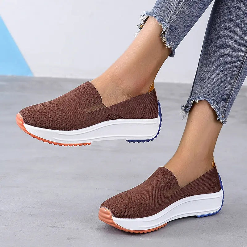 Women's Slip-On Shoes Lightweight Extra Support - 
Fashinoza