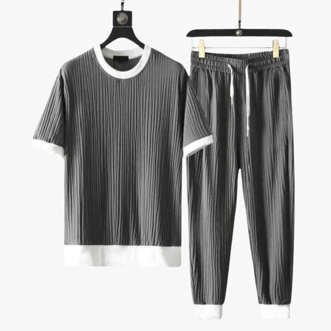 Men's Pleated Jogger Set Short Sleeve T-Shirt Drawstring Pants