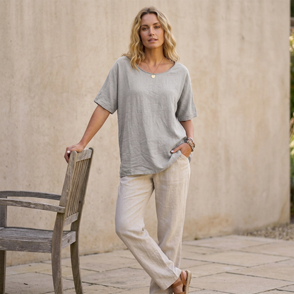 Women's Relaxed Fit Scoop Neck T-Shirt Curved Hem