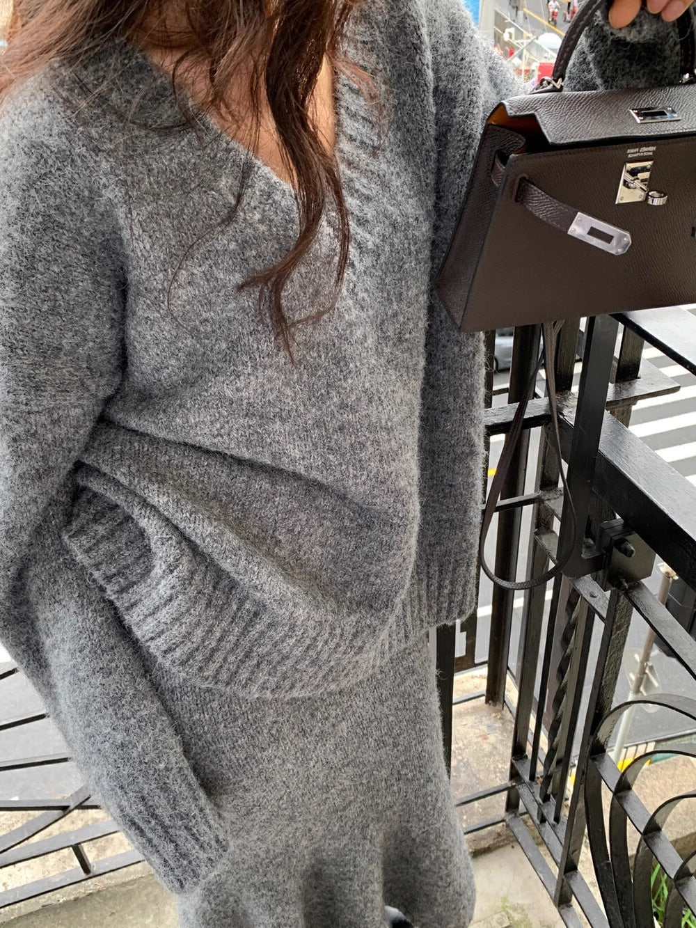 Women's Knit Sweater And Midi Skirt Set