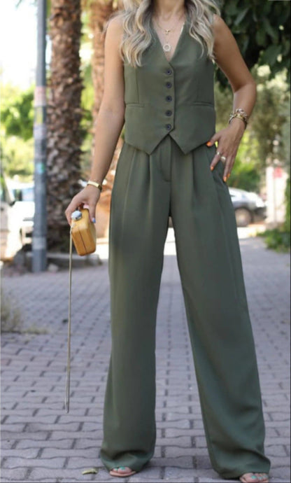 Women's Sleeveless Blazer Set